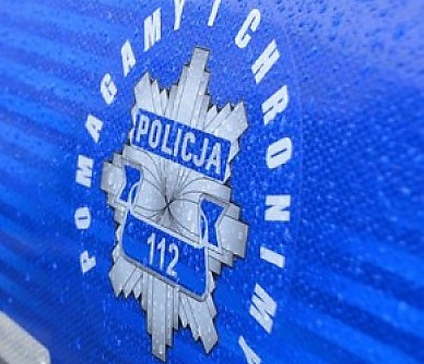 Pijany kierowca w Rogóźnie. Policjant po służbie zareagował