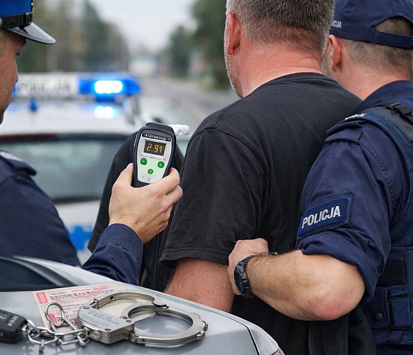 Biłgoraj. Kierowca miał prawie 3 promile i ruszył w trasę – grozi mu więzienie