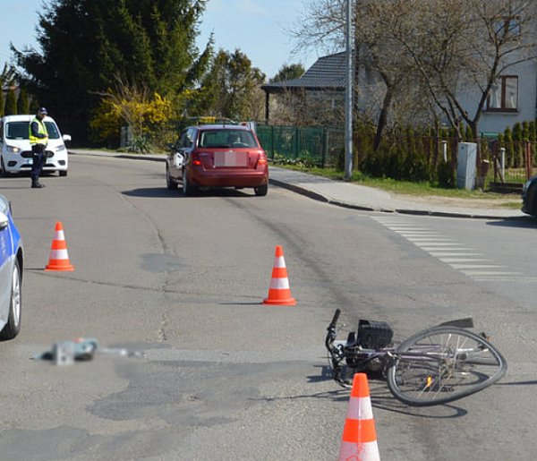 Gmina Zamość. 84-letni rowerzysta potrącony na skrzyżowaniu
