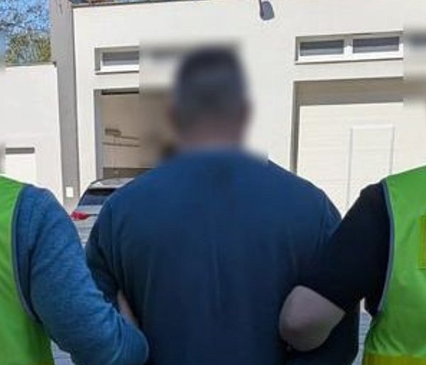 Zatrzymany 33-latek poszukiwany przez Interpol. 8 listów gończych