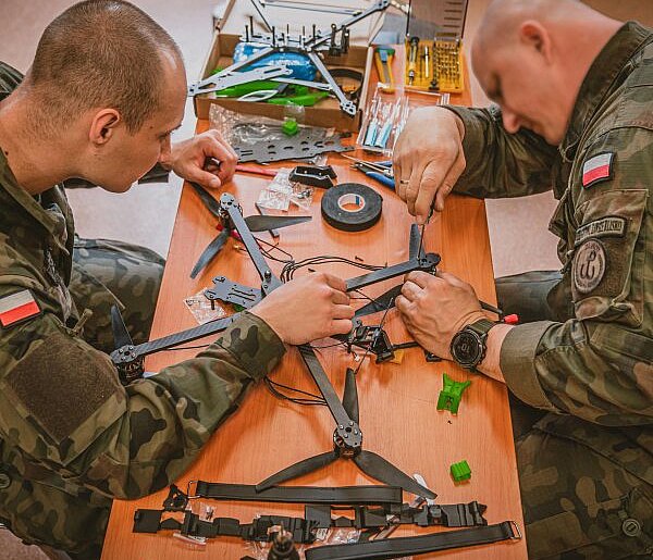 FPV i mikrodrony w szkoleniu 2 LBOT