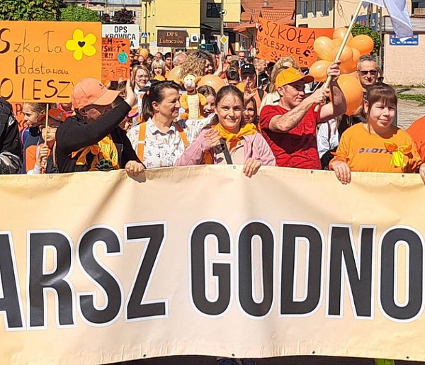 Tłumy na Marszu Godności w Oleszycach