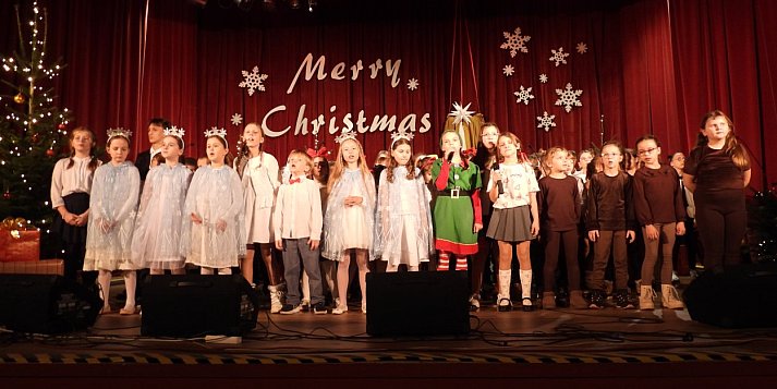 „Saving Christmas” otworzył obchody 15-lecia Smart School w Zamościu