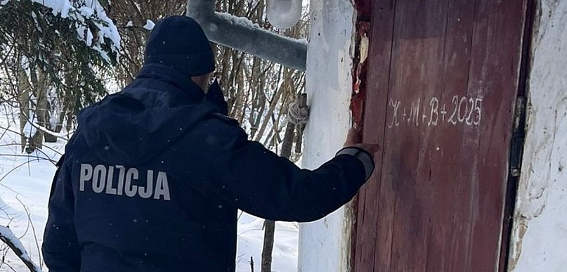 W czterech ścianach marzła samotnie. Pomoc przyszła na czas