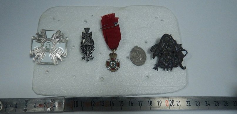 Odznaczenia w kabinie TIR-a w Dorohusku