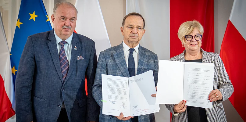 Podkarpackie/ Wojewoda podpisała ponad 130 umów inwestycje w obronę cywilną - 366563