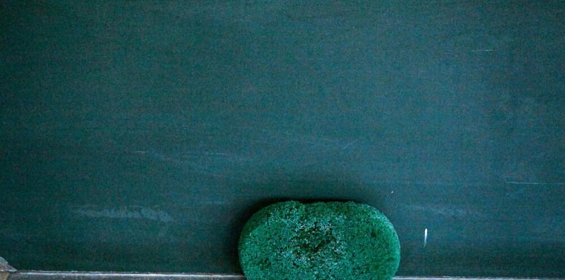 14 października - Dzień Edukacji Narodowej. W Polsce jest 707,6 tys. nauczycieli - 367138