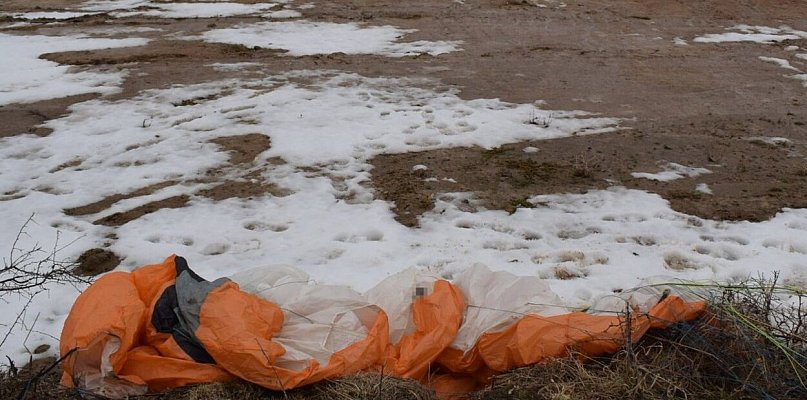 Wypadek z udziałem paralotniarza