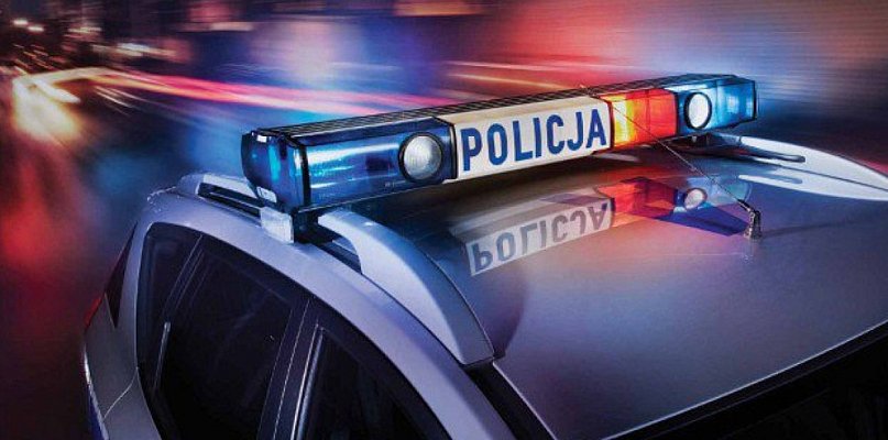 Najpierw uciekał autem, potem pieszo. Pijany kierowca zatrzymany