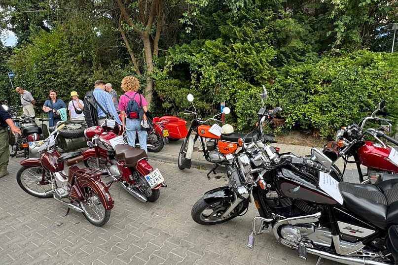 Zlot Aut Zabytkowych w Muzeum PRL w Zamościu