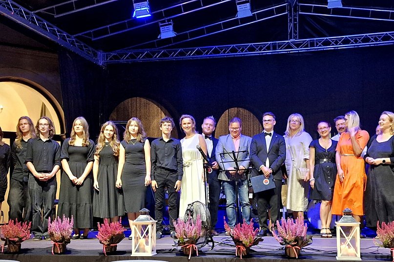 NIEwypowiedziane – młodzi twórcy z Zamościa i ich tomik poezji