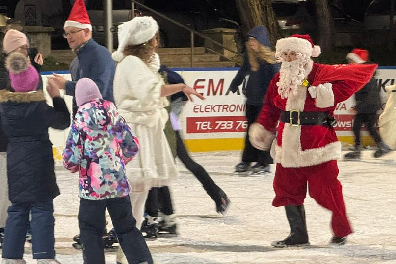 Otwarcie lodowiska w Tomaszowie Lubelskim