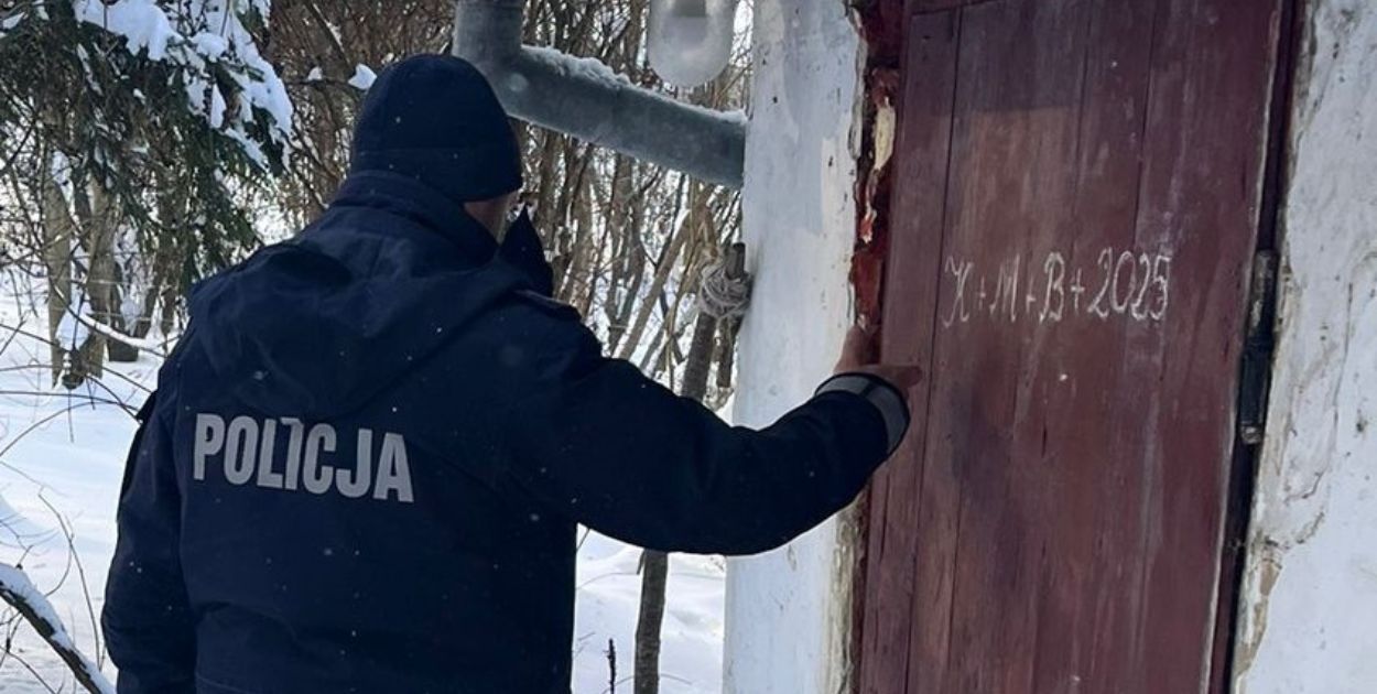 W czterech ścianach marzła samotnie. Pomoc przyszła na czas