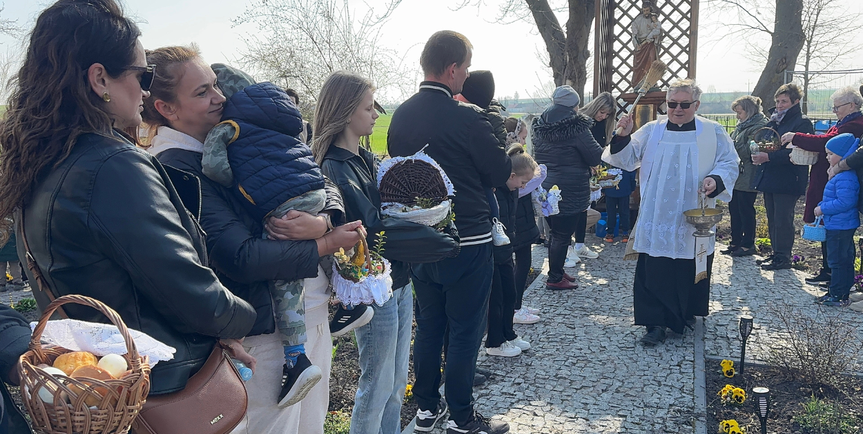 Powiat zamojski: wyjątkowe święcenie pokarmów w parafii Dub
