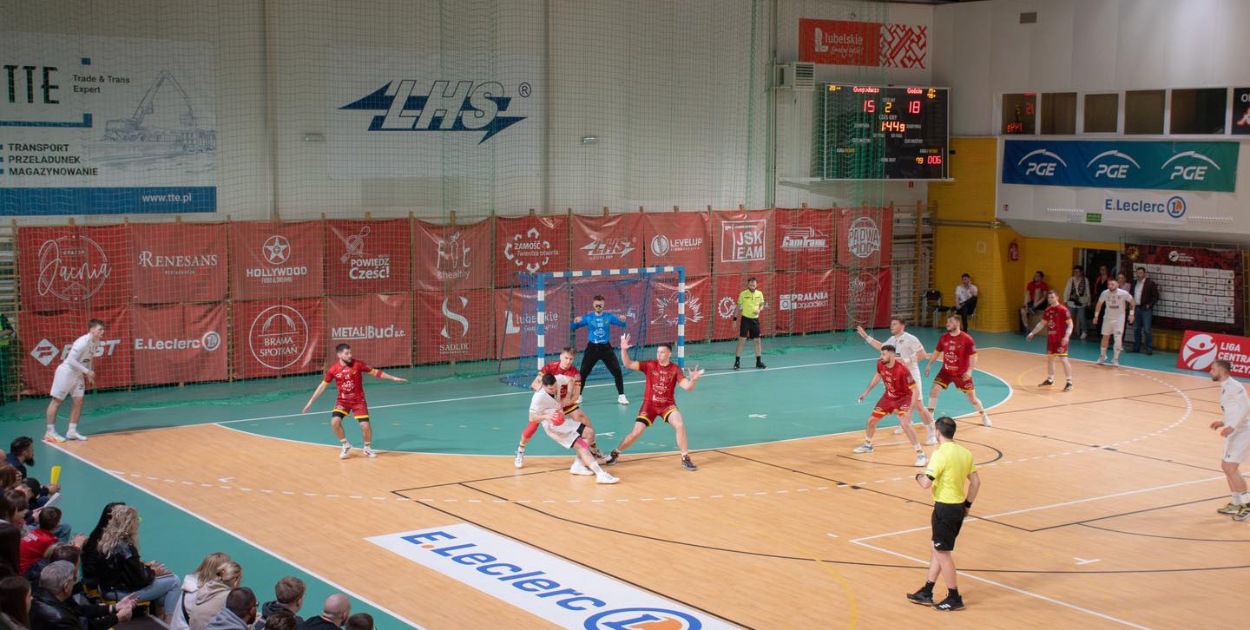 Padwa Zamość przegrywa u siebie. Śląsk coraz bliżej awansu